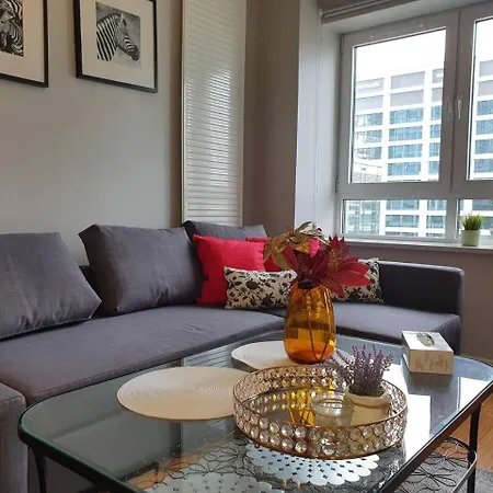 Centrum Cityapart Platinumtowers Parking Free Appartamento